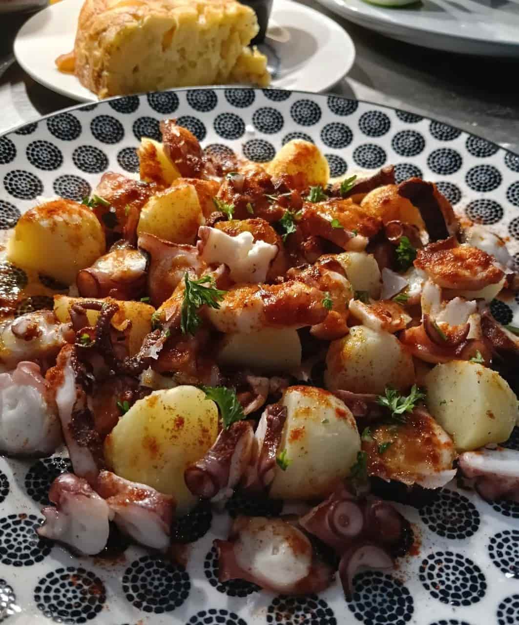 Croquette skewers with ham